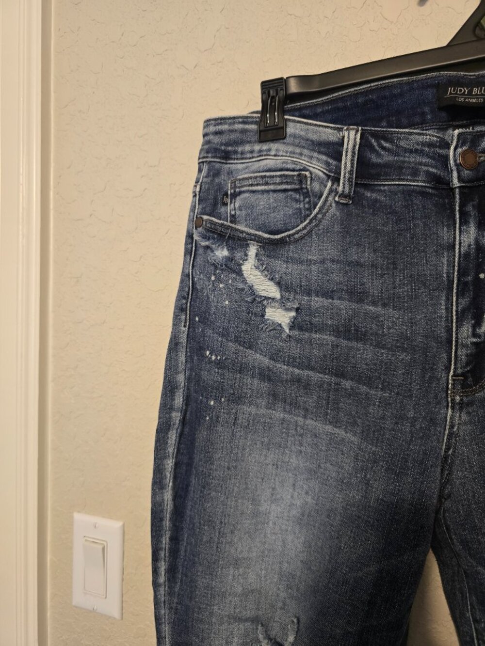 Judy Blue Boyfriend Jeans Size 18 Bleach Splash Distressed JB82169LT Like NEW - Picture 5 of 6
